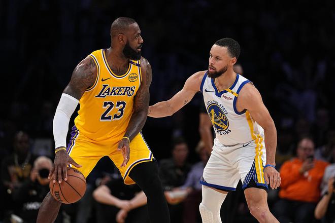 A-史密斯排NBA现役Top5:约基奇 亚历山大 字母 詹姆斯 库里