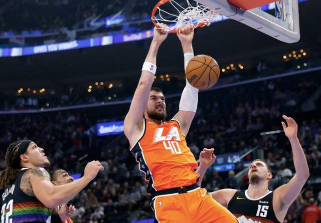 狂轟55+12+6打爆快船！約基奇瘋狂一戰(zhàn)，哈登23+8扭頭就走