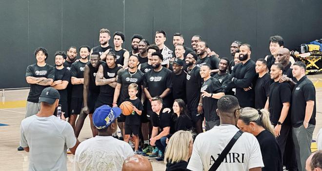 媒体人:多位NBA球队高管观看杨瀚森试训,本人表示“拿捏”