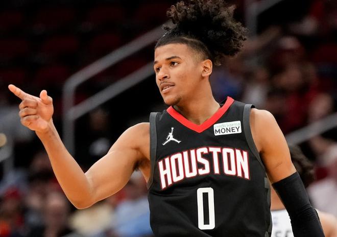 季后赛给试出来了?盘点现役5位被高估的NBA球星,杰伦格林上榜