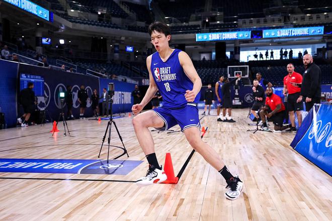 难追4年1.95亿马卡,队记曝勇士计划!留3人抢1人+41号签选杨瀚森