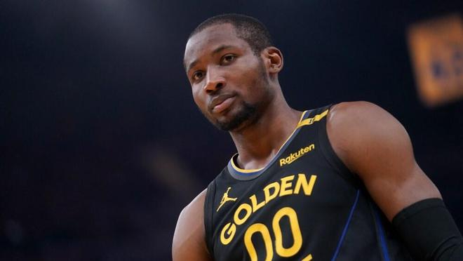 NBA受限自由球员动态:库明加要价1.2亿遭拒,托马斯怒怼媒体