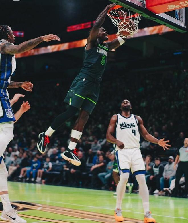 威少13+10+13比肩詹姆斯，小薩空砍31分，國王不敵森林狼吞5連敗