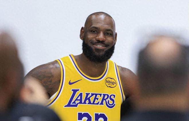 一夜3大消息！詹姆斯下放發(fā)展聯(lián)盟，比爾賽季報銷，火箭創(chuàng)紀(jì)錄