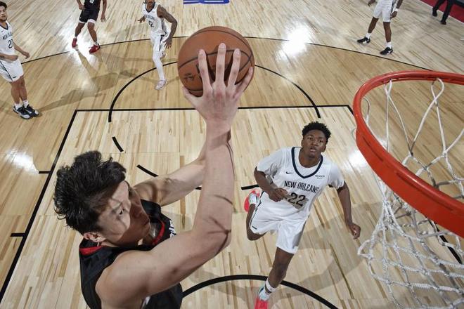 官宣!杨瀚森被下放G联赛,出战湖人与太阳比赛,或与詹姆斯交手