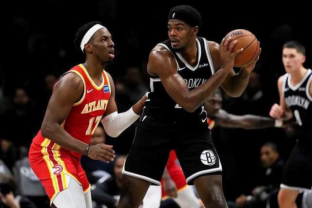 特雷楊傷退老鷹贏球，籃網(wǎng)五連敗穩(wěn)居倒數(shù)第一，想起范志毅的名