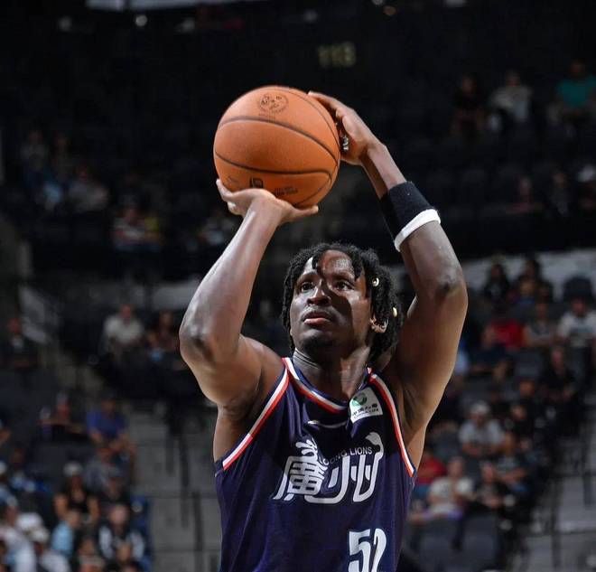 這5位老將,還是沒(méi)收到NBA球隊(duì)的合同,可能真的要退役了