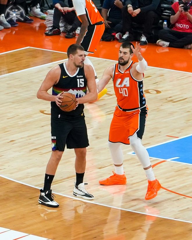 約基奇55+12+6掘金擊沉快船6連勝，哈登23+8+5孤掌難鳴