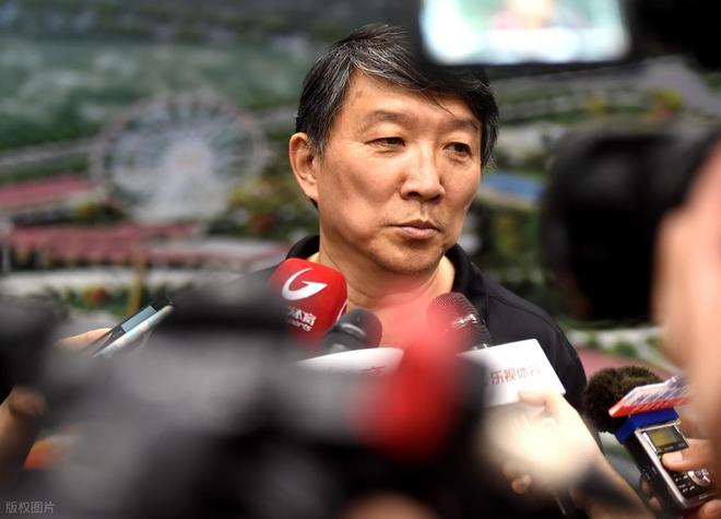 中國女籃新陣容登場！央視直播，張子宇國家隊首秀，宮魯鳴壓力大