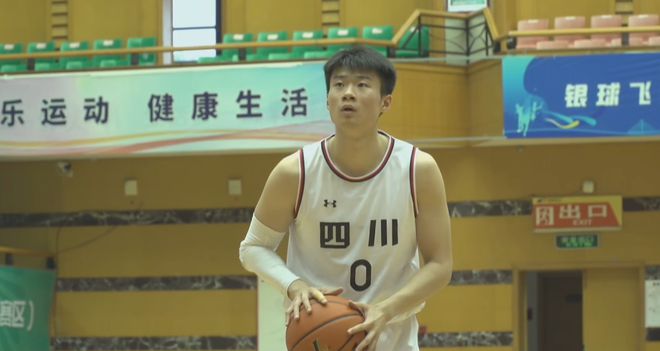 終于贏了！CBA強(qiáng)人獨(dú)砍33分，終結(jié)尷尬6連敗，送對(duì)手7連敗