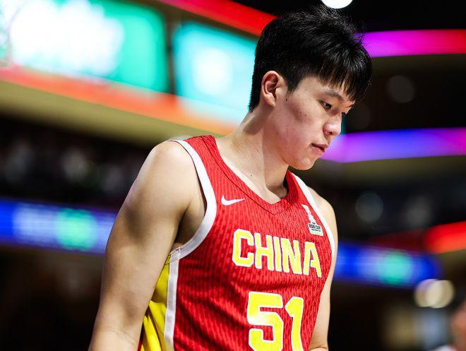 7人落选集训！杜锋爱徒出局，邹雨宸告别国家队，李弘权未来可期