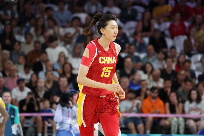 碾压之势！中国女篮首节20-7净胜波黑女篮13分 18-2结束首节