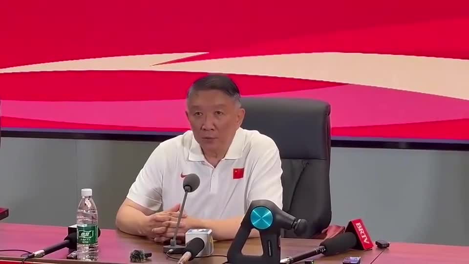宫鲁鸣：新一届女篮刚开始磨合可能不太好 篮板转化效率需提升