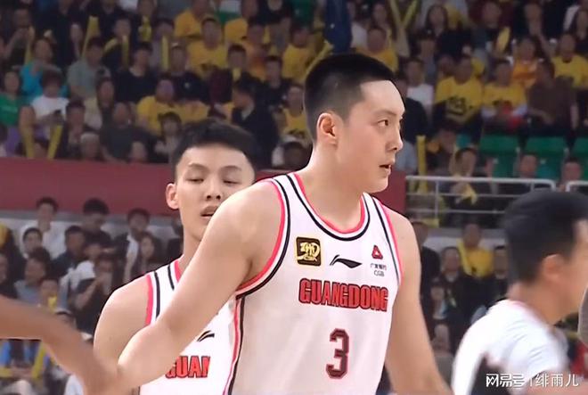 近10年内天赋最强中锋！广东内线“王炸”正式上位，保底总决赛了
