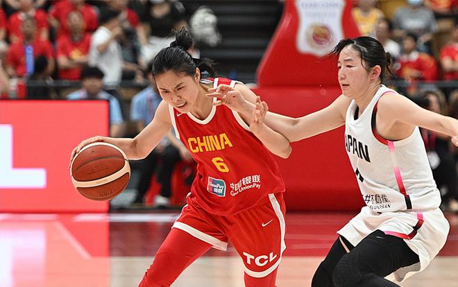 恭喜！中国女篮又一29岁王牌复活：关键女王才是2米26张子宇绝配