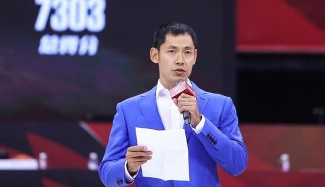 天津男籃官宣：張慶鵬卸任主帥 周金利擔(dān)任主教練+張德貴任總教練
