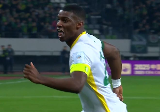 北京國安是冠軍！時(shí)隔7年重奪足協(xié)杯+晉級(jí)亞冠，拉米羅一戰(zhàn)封神