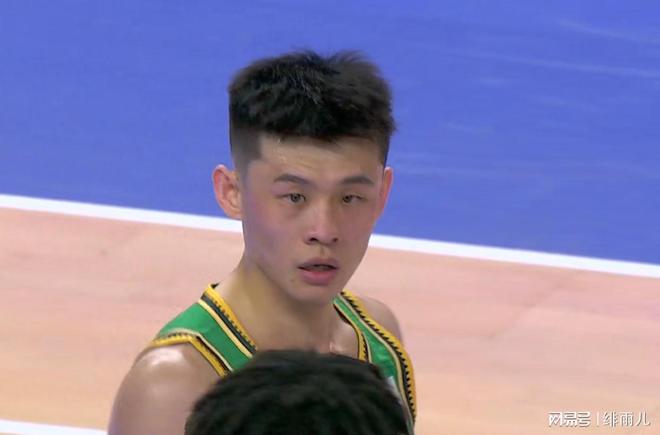 年薪550萬？王嵐嵚21分鐘狂轟0分0板，這可是中國男籃主力控衛(wèi)！