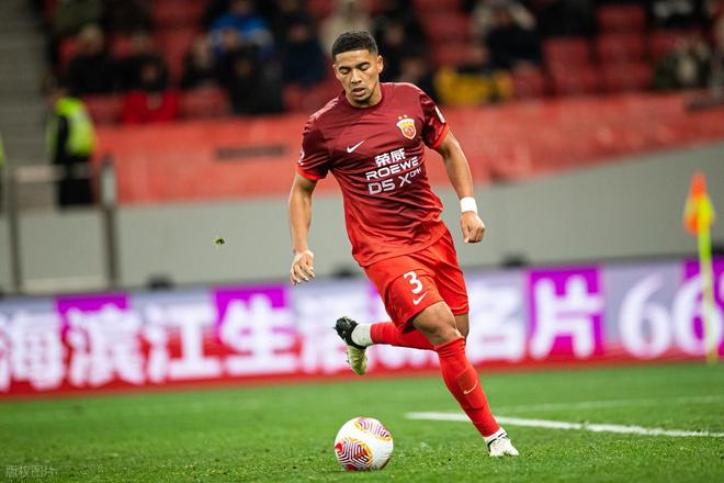 上港亞冠生死戰！帶蔣光太出征柔佛，是后防救星還是煙霧彈？