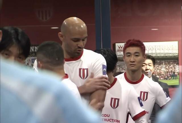 一場2-2激戰(zhàn)！成都蓉城今夜拼盡全力：苦戰(zhàn)90分鐘打平亞冠領(lǐng)頭羊