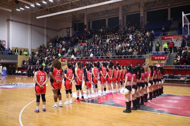 三連勝領(lǐng)跑WCBA！武漢盛帆黃鶴女籃新賽季“華麗開局”