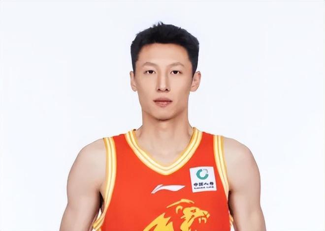 廣廈杯賽收獲拉滿！趙巖昊回暖，桑普森完美適配，塔克強(qiáng)攻堅(jiān)！