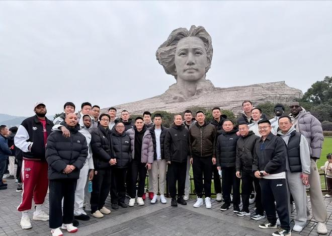 CBA新賽季實(shí)力分檔！五支球隊(duì)競(jìng)爭(zhēng)總冠軍，遼寧新疆降至二檔