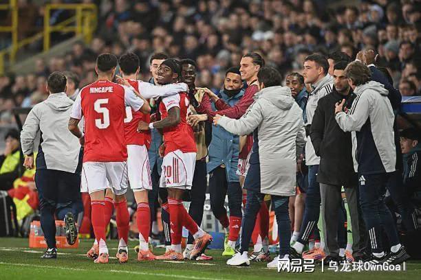 英超+歐冠第1！太強(qiáng)了！雙冠王誕生，豪取10連勝高居榜首