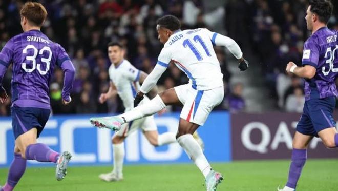 亞冠：申花不敵日本球隊結束2025年，中超陷入“承包“倒數三名的集體困局