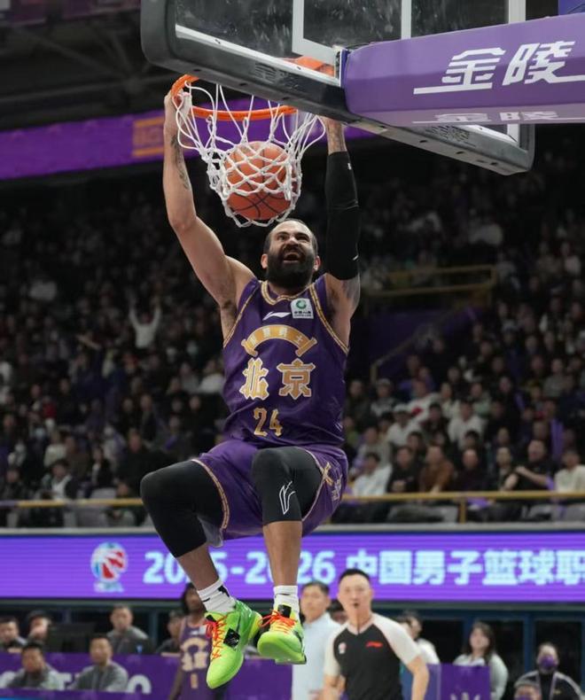 里勒狂砍36分，北控击败宿敌山东，喜迎赛季开门红