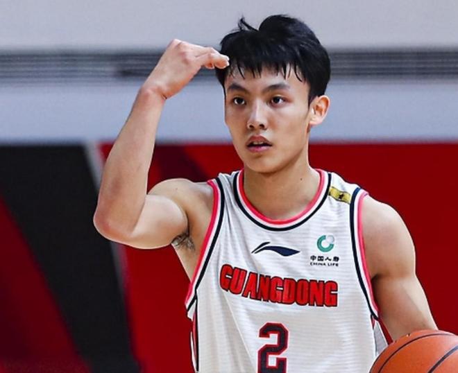 广东3消息！徐杰火线复出，崔永熙透露复出计划，杜润旺肩部撕裂