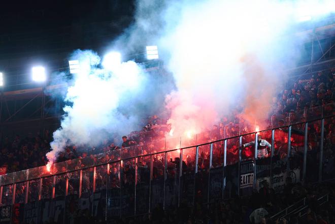 一支德甲中上游球隊(duì)，為何擁有屢屢攻陷豪門主場(chǎng)的恐怖球迷戰(zhàn)力？