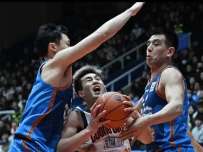 CBA最大混子球隊出現！2場比賽輸47分，球迷：胡鬧，快退出CBA