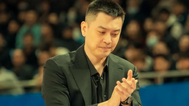 威尔斯战旧主轰13+4，奥利弗2+1！杰隆布朗2分，辽篮领先广厦11分