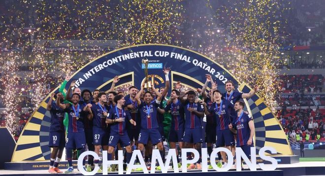 單賽季六冠有多難？歷史僅三隊(duì)做到，巴黎差點(diǎn)七冠，09梅西太恐怖