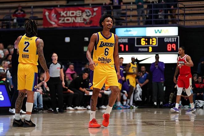 得分能力出色但防守糟糕，老鷹棄將在湖人二隊(duì)的表現(xiàn)起伏不定