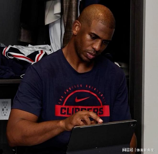 快船不拆不補(bǔ)，這是在等“超核”，好吧！命運(yùn)多舛的三少