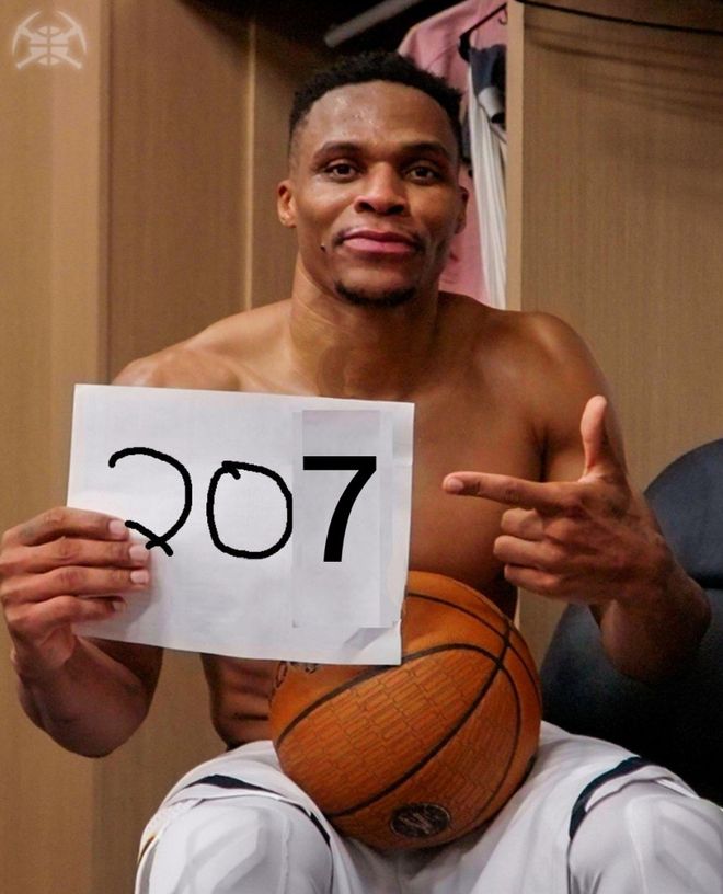 207次三雙吞里程悲！底薪威少反超約基奇登頂 隊記：感謝37歲老將