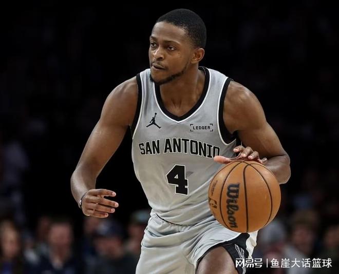 馬刺險勝！福克斯14+7榜眼創(chuàng)新高，新秀33+10+10，勇士舊將立大功