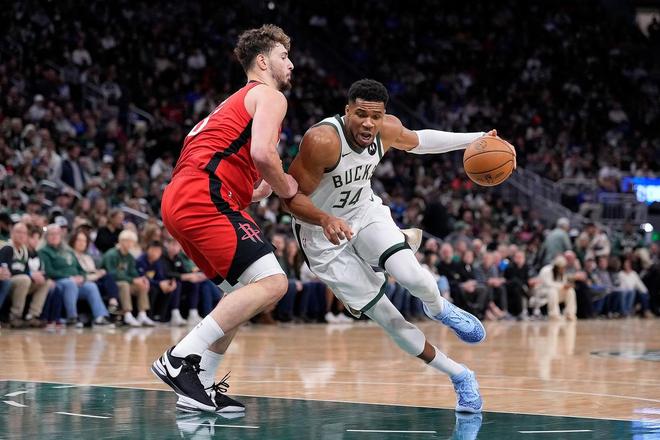 申京換字母哥？舊將為火箭支招：超巨聯手，可勝雷霆！但仍有短板