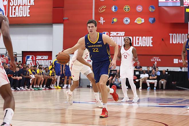 表現(xiàn)不佳外加賽季報銷，勇士在賽季剛開始就裁掉了這位次輪秀？