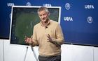 欧足联开展Pro执教证书交流活动,索尔斯克亚分享欧冠经历