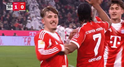 卡爾的慶祝動作是什麽意思？基米希打趣：也許是因為新合同吧