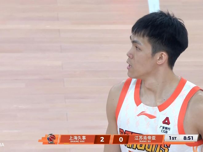 國產後衛巔峰對決，徐傑的全能 VS 龐崢麟的勇猛，誰更強