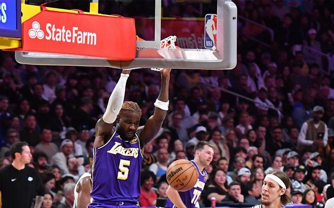 洛城重生！湖人撿漏27歲狀元真香：場均17+8，東皇衝冠更有戲？