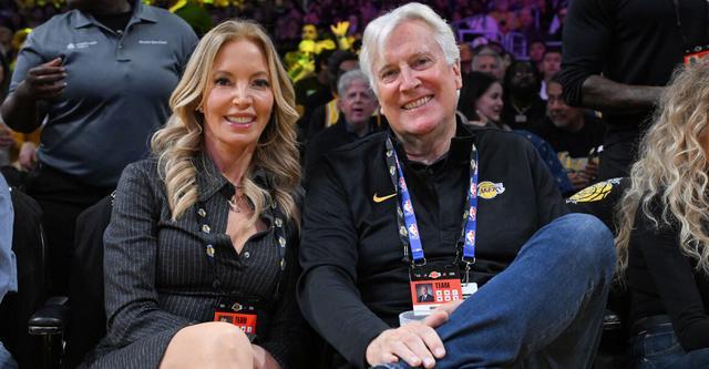 ESPN:马克-沃尔特本周将正式提交收购湖人的报价