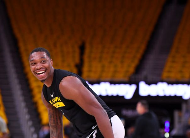 一夜2簽2裁達成！湖人舊將離開NBA，勇士庫明加交易迎來新進展