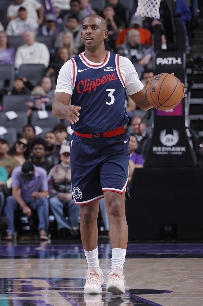 美记:保罗并没打算现在退役,和他聊天时还在研究技战术