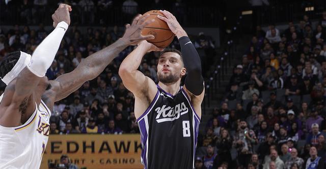 開季前三戰(zhàn)連續(xù)斬獲30+ 拉文成國王隊史近50年來首人