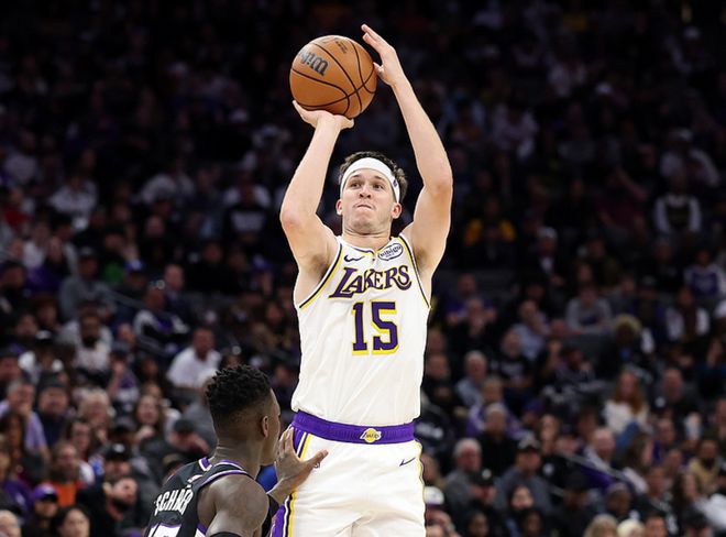 西部最新排名：湖人創(chuàng)NBA奇跡，馬刺沖到第1，火箭掉到第14